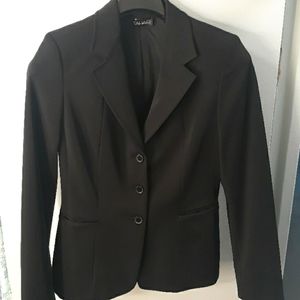 Taheri women's 3 botton suit jacket